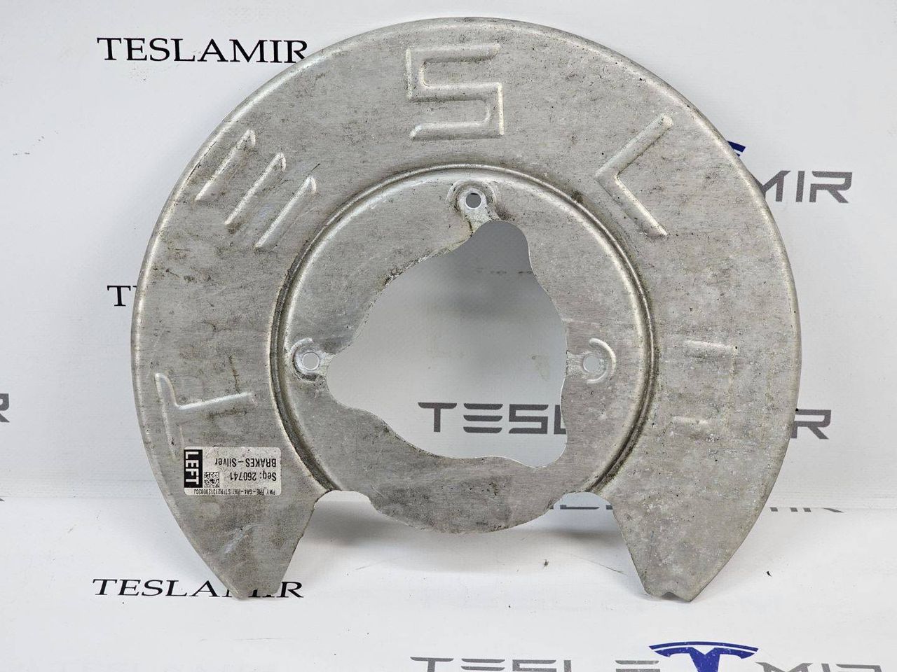 защитный кожух тормозного механизма Tesla Model Y 1 поколение 2022, 1044665-00 - фото №1