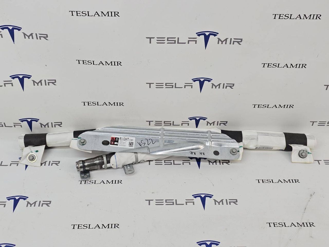 подушка безопасности боковая (шторка) Tesla Model X 1 поколение 2018, 1036760-00 - фото №1