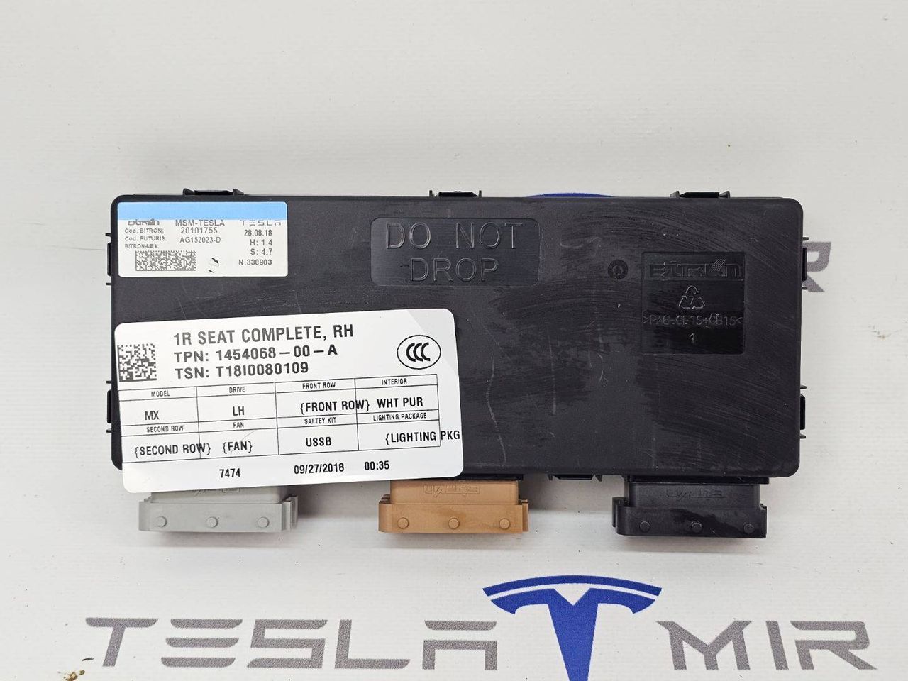 блок управления сиденьем Tesla Model X 1 поколение 2018, 1454068-00 - фото №1