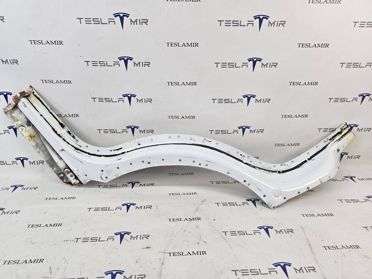 часть кузова (вырезанный элемент) Tesla Model X 1 поколение 2018, 1069471-S0 - фото №1