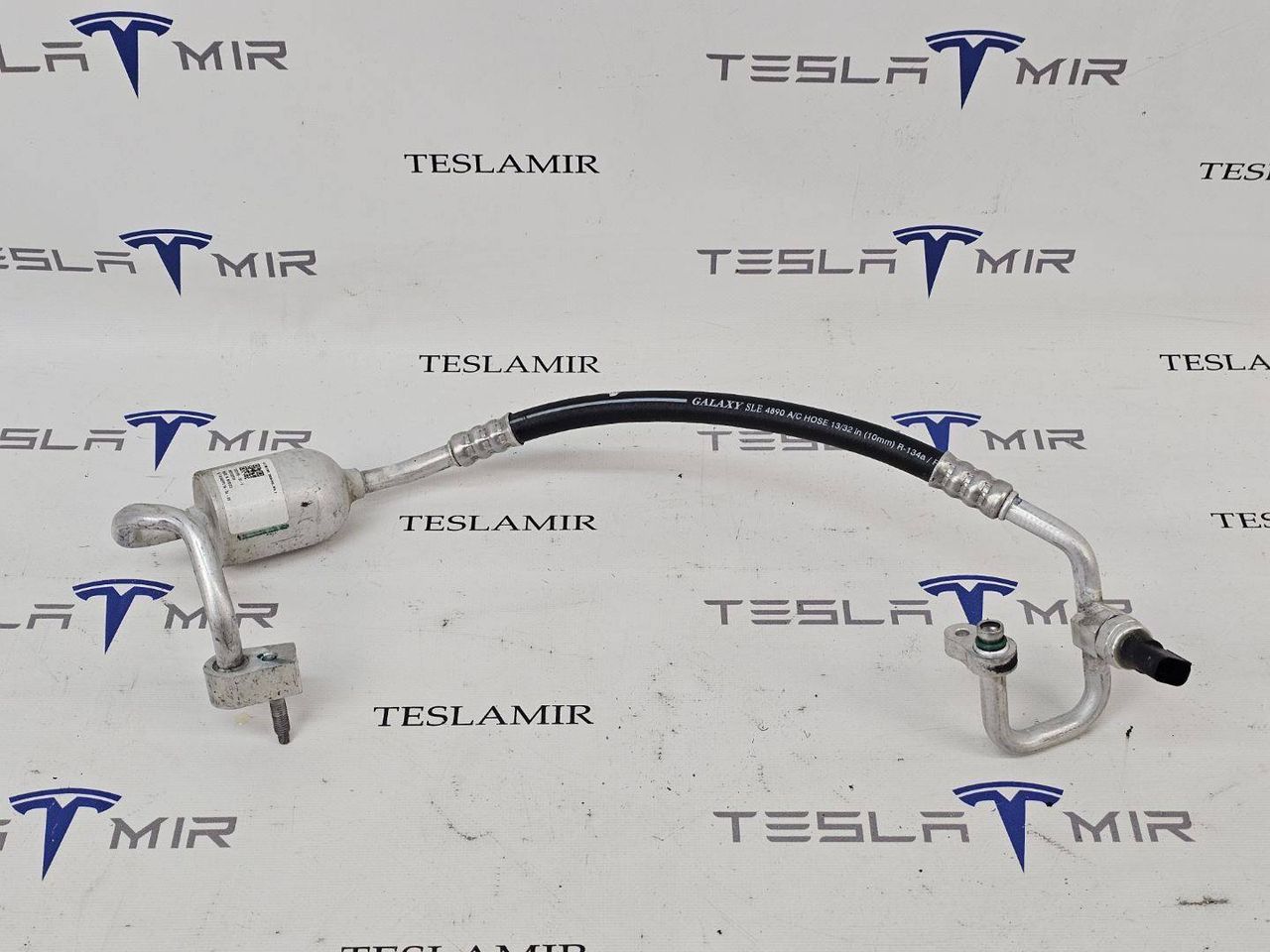 Трубопровод системы кондиционирования (трубки радиатора) Tesla Model X 1 поколение 2018, 1032196-00 - фото №1