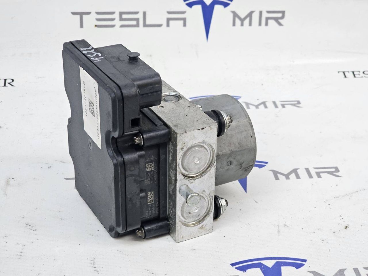 блок ABS Tesla Model X 1 поколение 2018, 1037797-00, 1038119-00 - фото №1