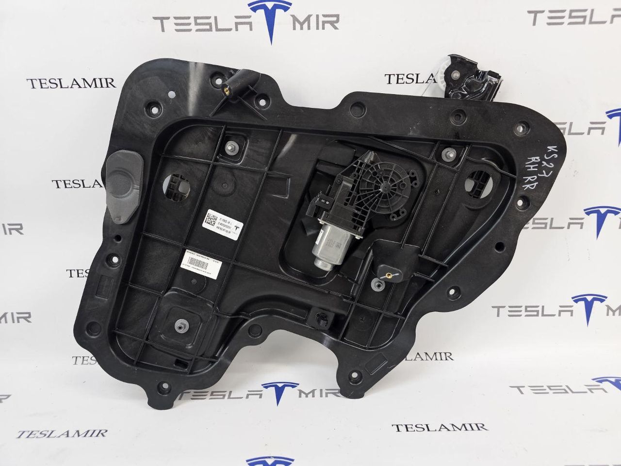 стеклоподъемник задний правый Tesla Model 3 1 поколение 2023, 1096623-98, 1096623-00 - фото №1