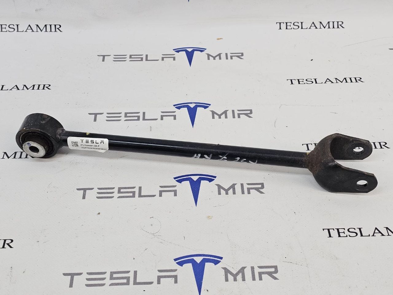 Рычаг схождения задний поперечный Tesla Model 3 1 поколение 2023, 1044441-00, 1044444-00 - фото №1