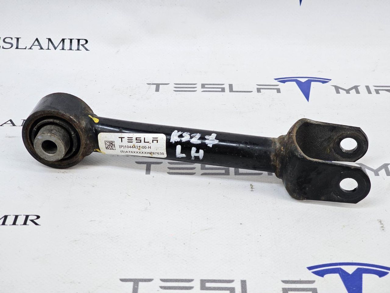 Рычаг схождения задний поперечный Tesla Model 3 1 поколение 2023, 1044431-00, 1188431-00 - фото №1
