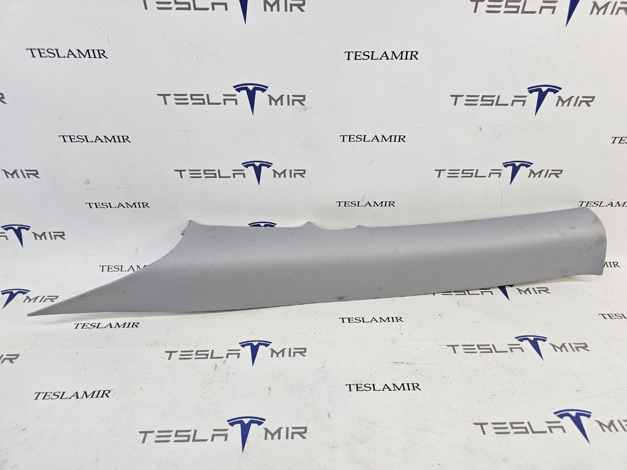 Накладка стойки С внутренняя правая верхняя Tesla Model 3 2 поколение 2024, 1771856-10 - фото №1