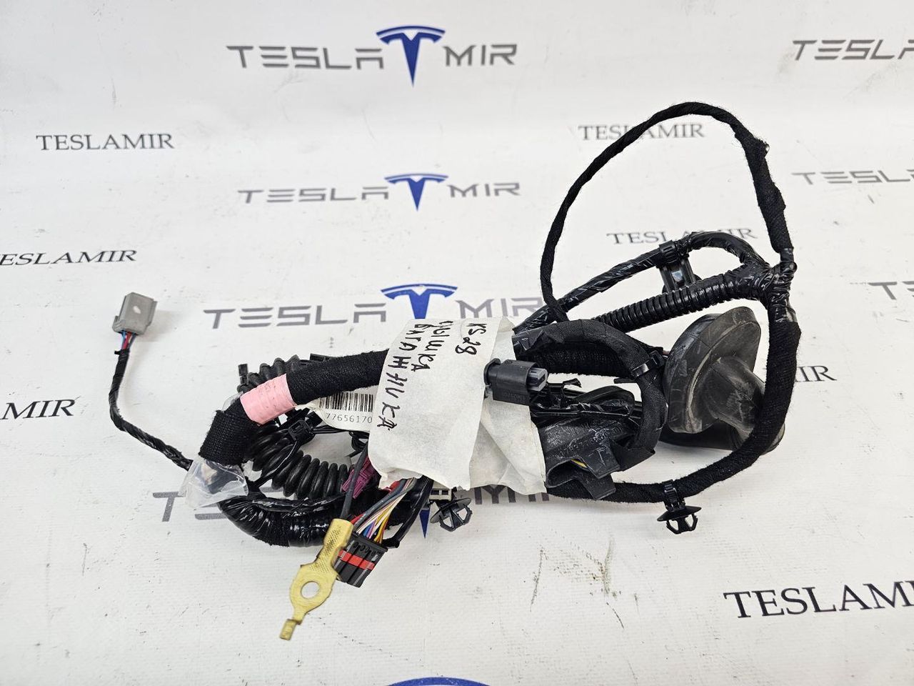 Проводка крышки багажника Tesla Model 3 2 поколение 2024, 1897325-00 - фото №1
