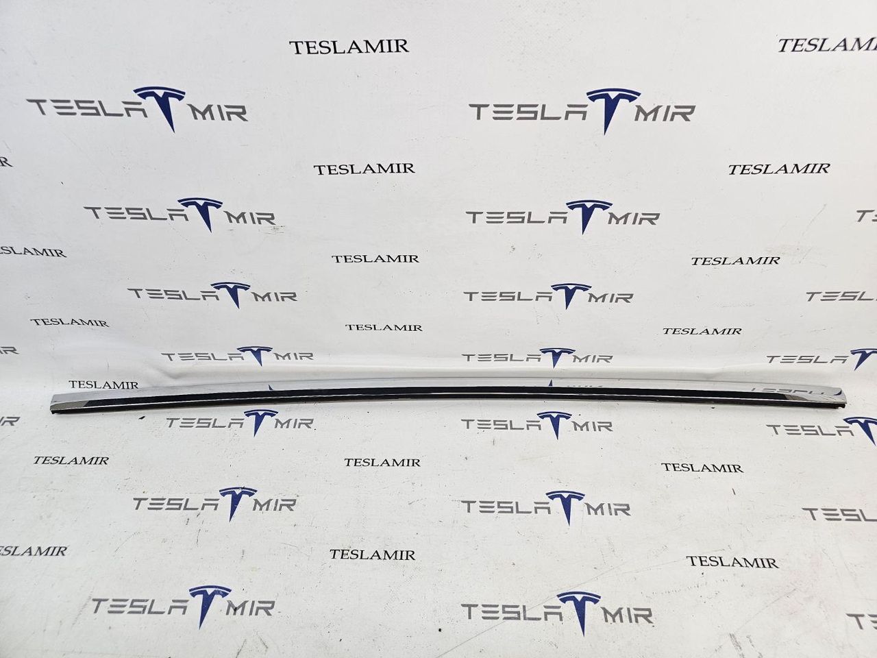 Молдинг двери (хром) задний правый Tesla Model X 1 поколение 2018, 1098686-00 - фото №1