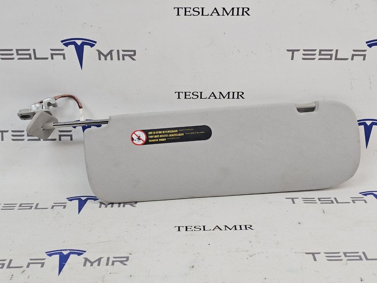 козырек солнцезащитный Tesla Model Y 1 поколение 2024, 1490406-02 - фото №1