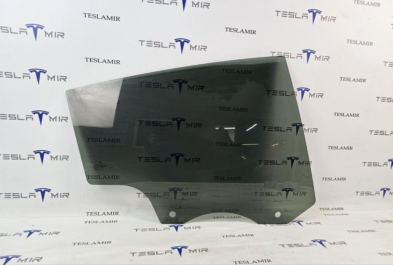 стекло двери задней правой Tesla Model Y 1 поколение 2024, 1495511-00 - фото №1