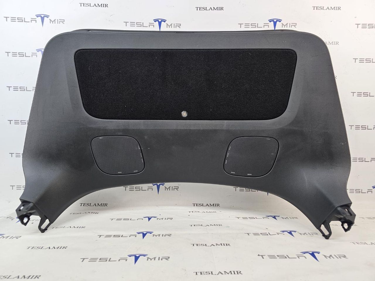 обшивка крышки багажника Tesla Model Y 1 поколение 2024, 1504703-00, 1679192-00, 2013429-00 - фото №1