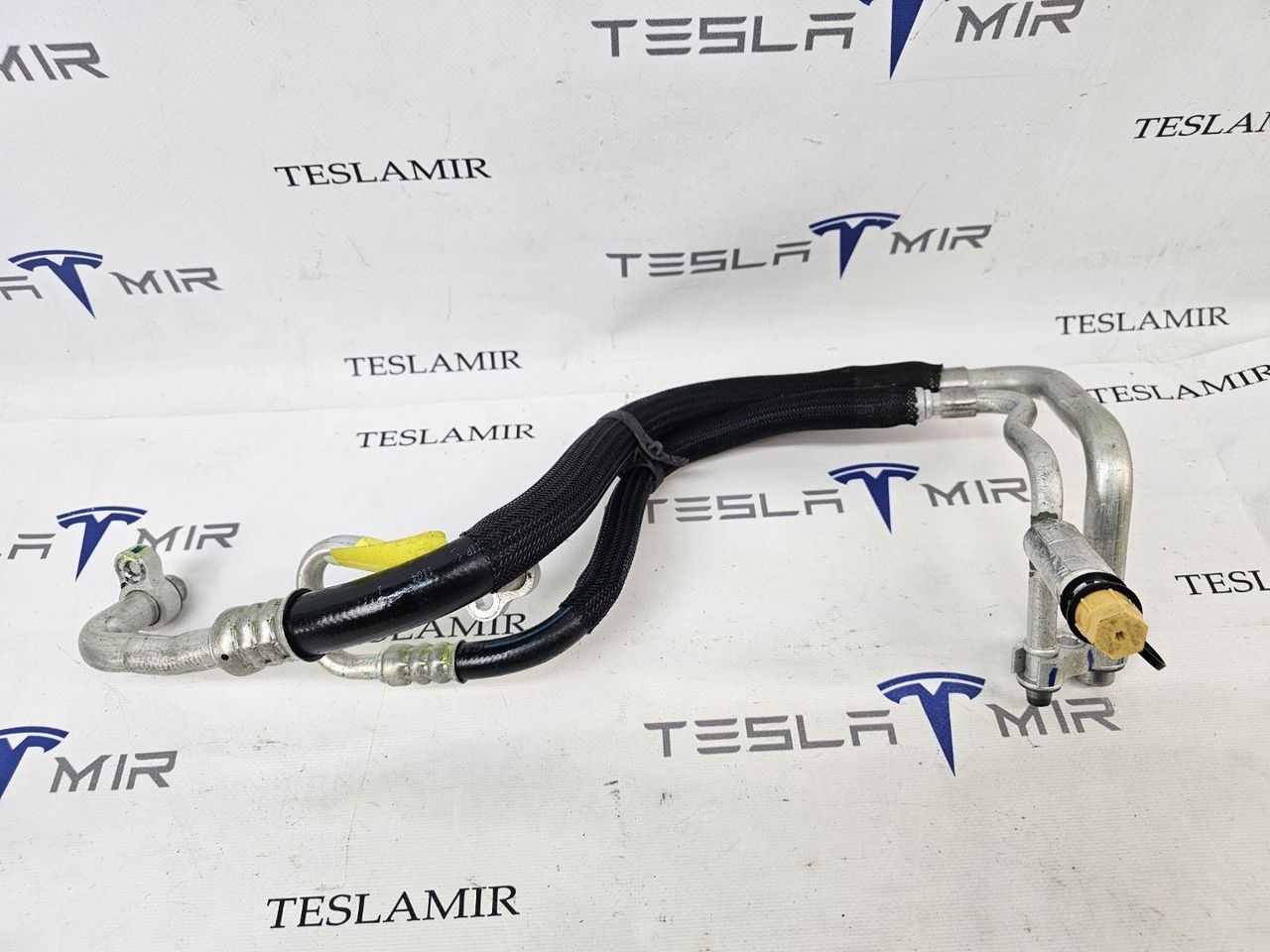 трубка кондиционера Tesla Model Y 1 поколение 2024, 1502020-00, 1092157-00, R-1234YF - фото №1