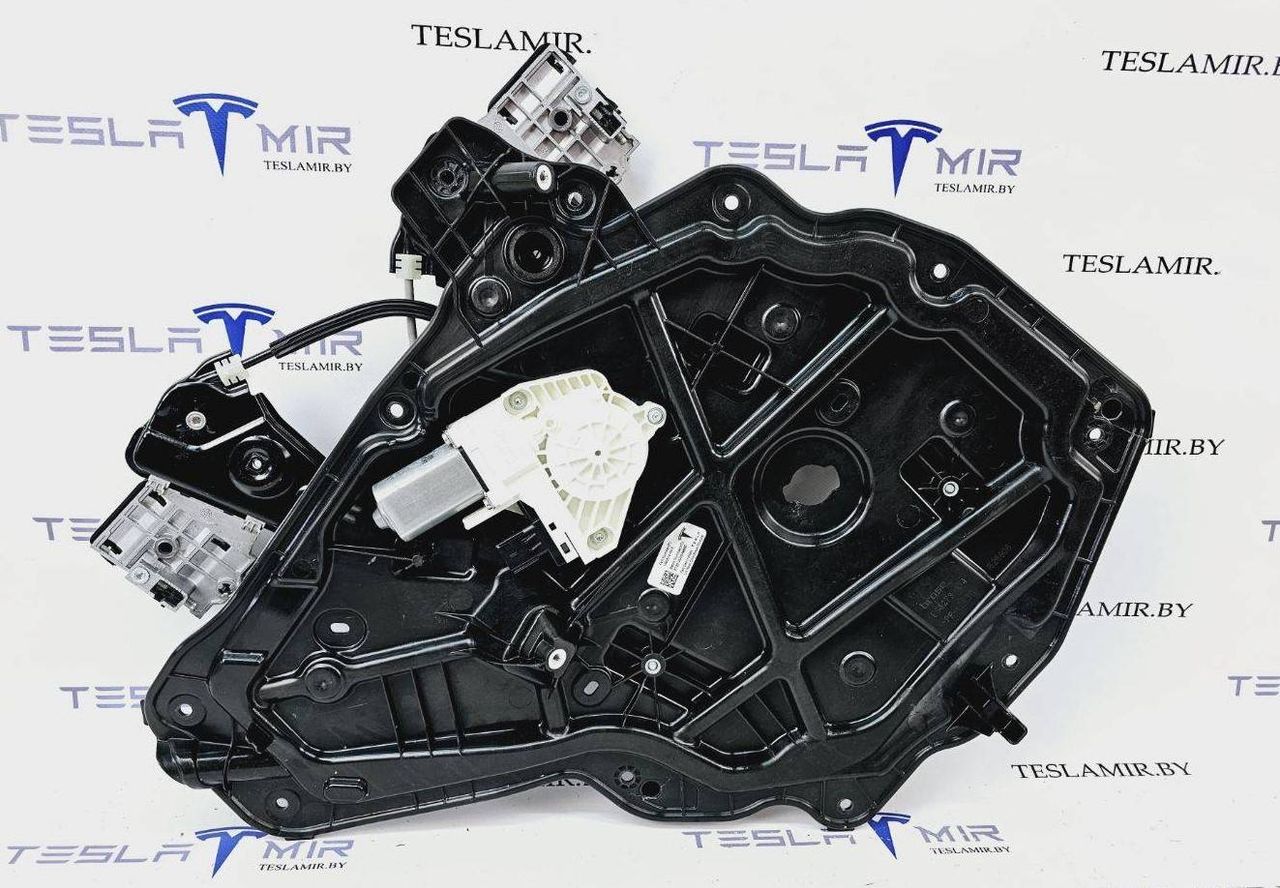 стеклоподъемник задний левый Tesla Model Y 1 поколение 2021, 1495512-99, 1526806-00, 1526802-00, 1526797-00 - фото №1