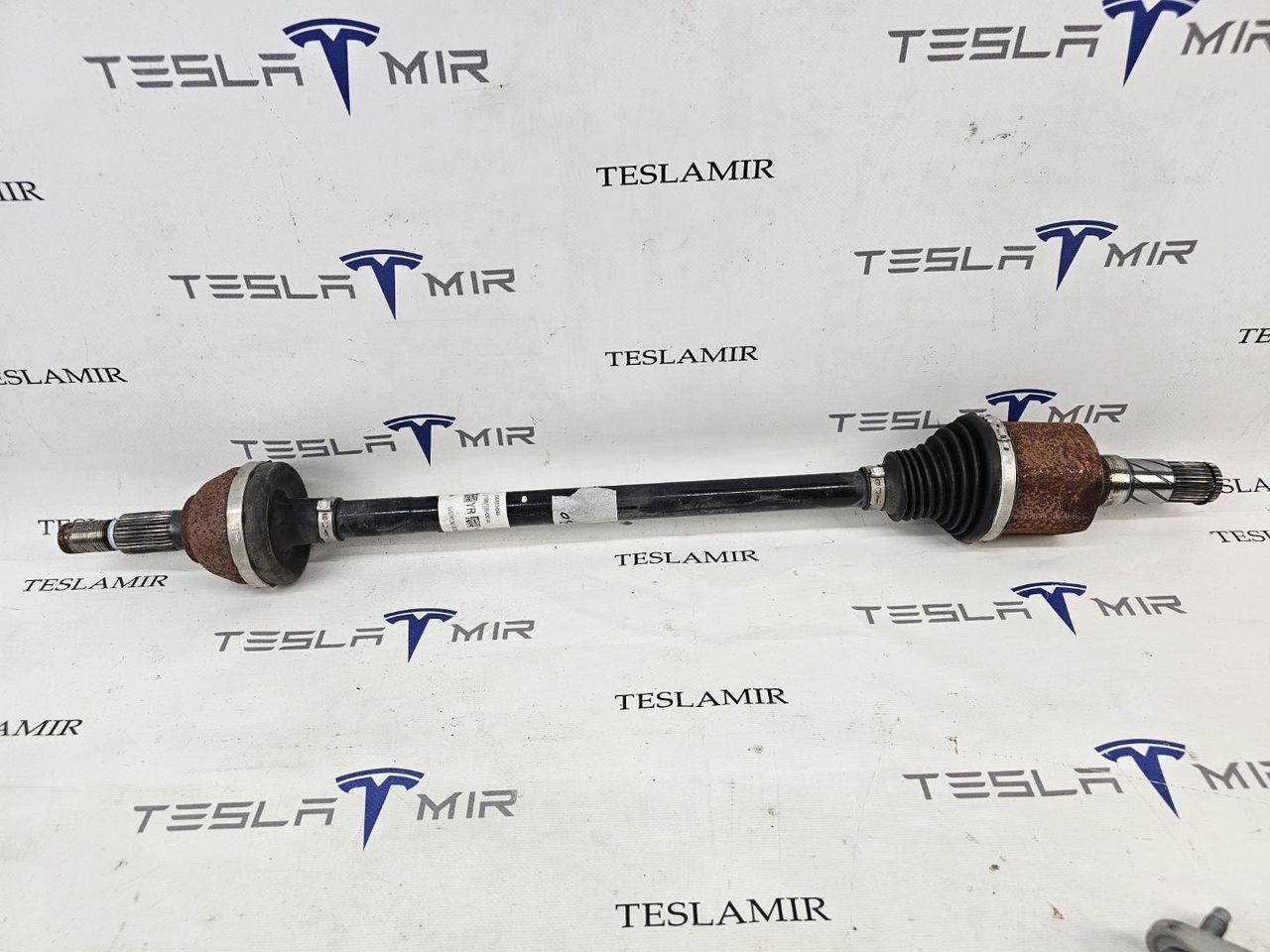 полуось (приводной вал, ШРУС) Tesla Model Y 1 поколение 2024, 1188165-00, 1188165-99, 1188161-00 - фото №1