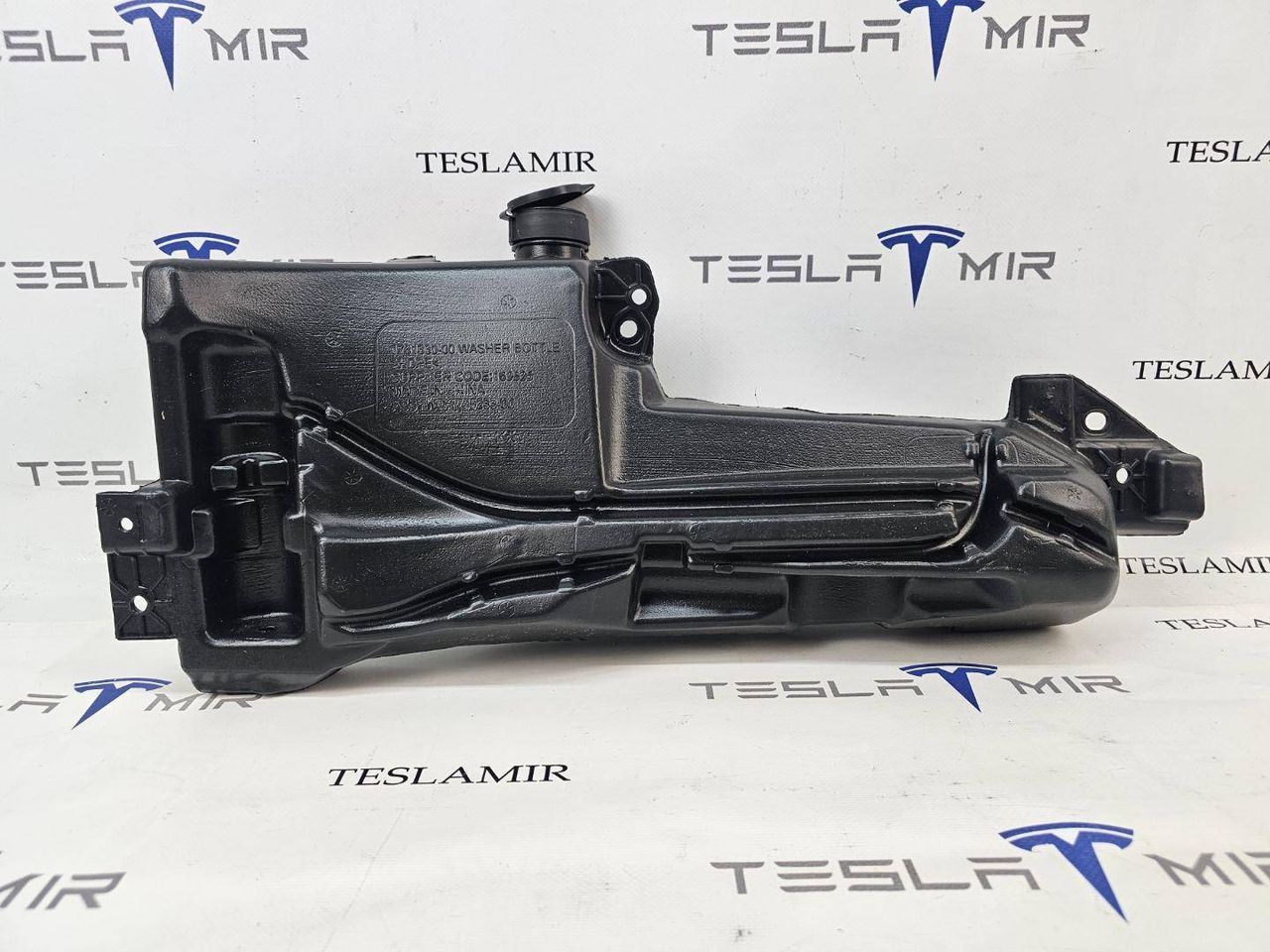 бачок омывателя Tesla Model 3 2 поколение 2024, 1807860-00-E, 1807860-00 - фото №1