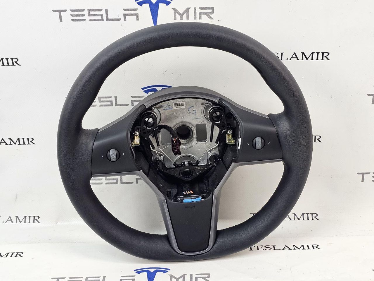 руль Tesla Model Y 1 поколение 2024, 1490214-00, 2548466 - фото №1