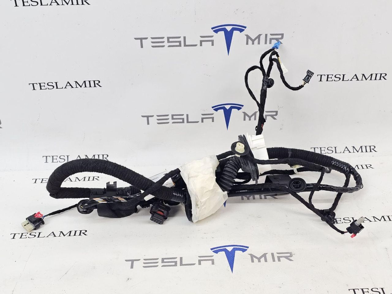 Электропроводка двери задняя левая Tesla Model Y 1 поколение 2024, 1489053-00 - фото №1