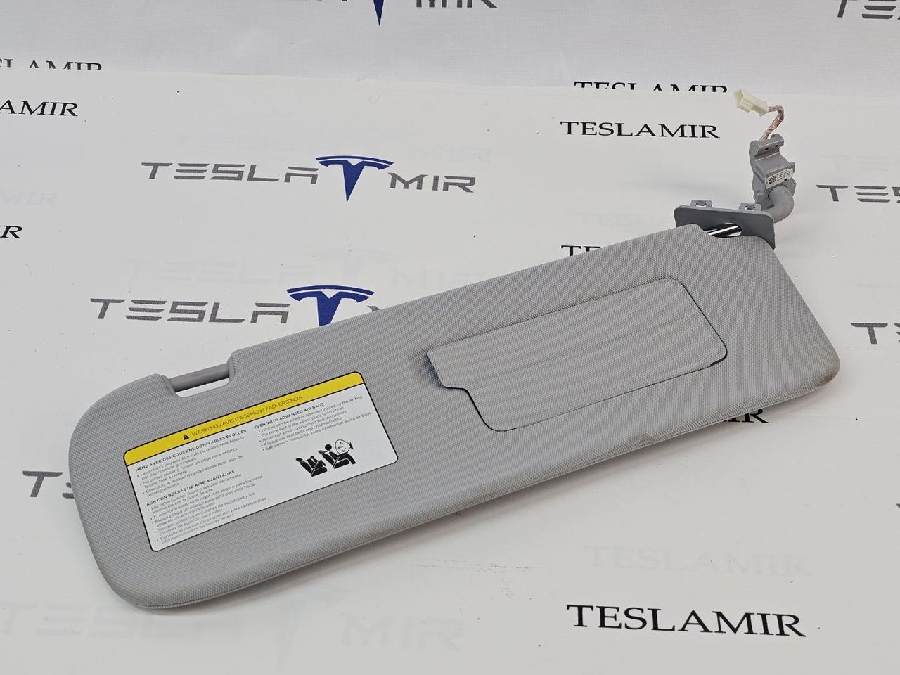 козырек солнцезащитный Tesla Model 3 2 поколение 2024, 1490406-13 - фото №1