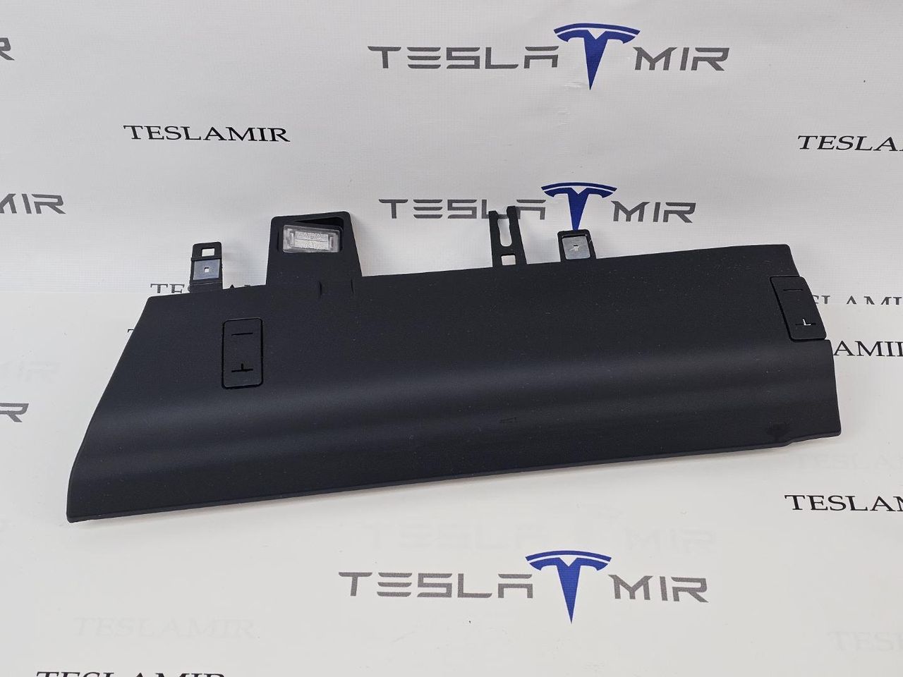 подушка безопасности коленная Tesla Model 3 2 поколение 2024, 1077826-00, 1774463-00, 1726685-00 - фото №1