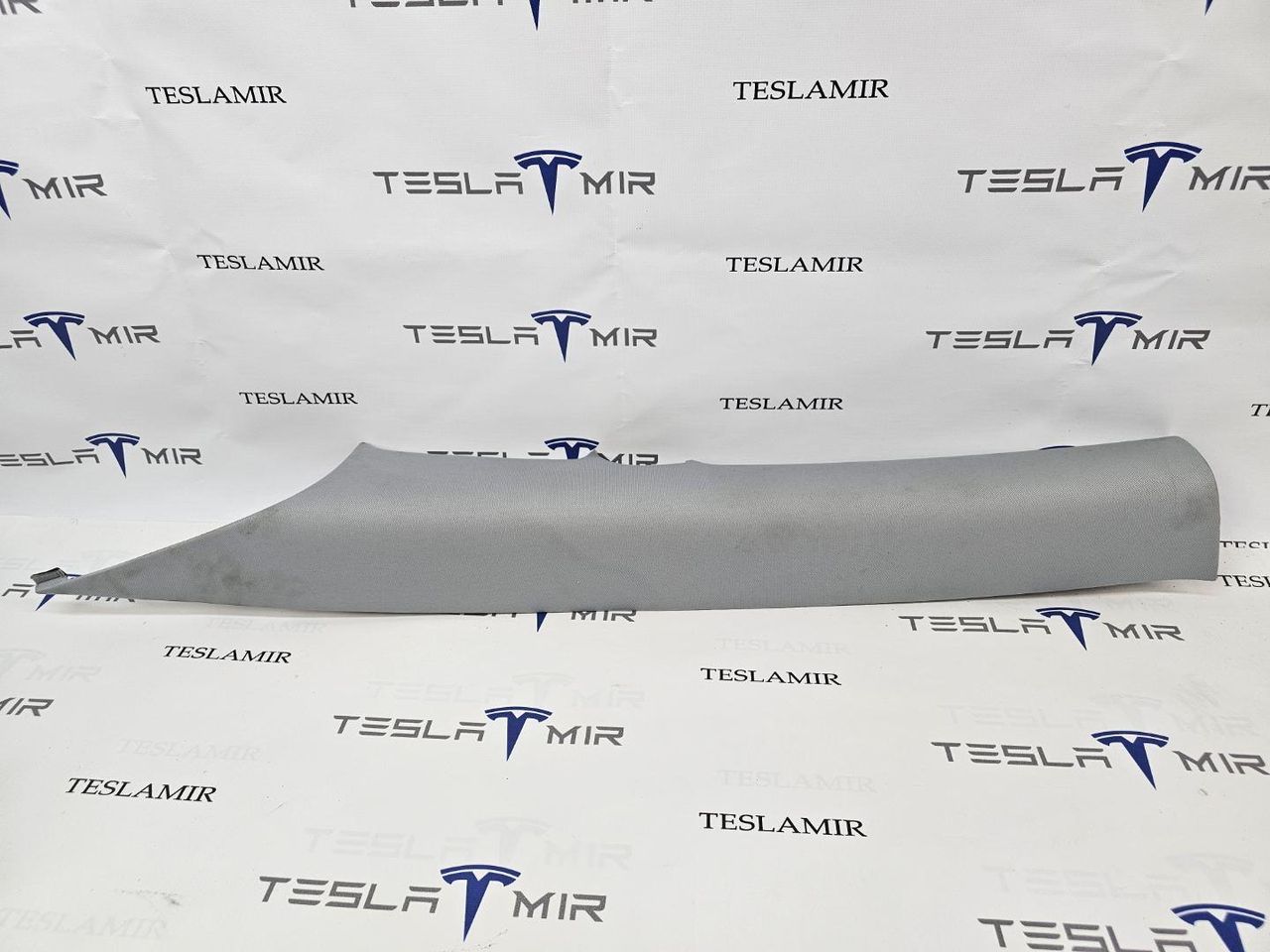 Накладка стойки С внутренняя правая верхняя Tesla Model 3 2 поколение 2024, 1771856-10 - фото №1