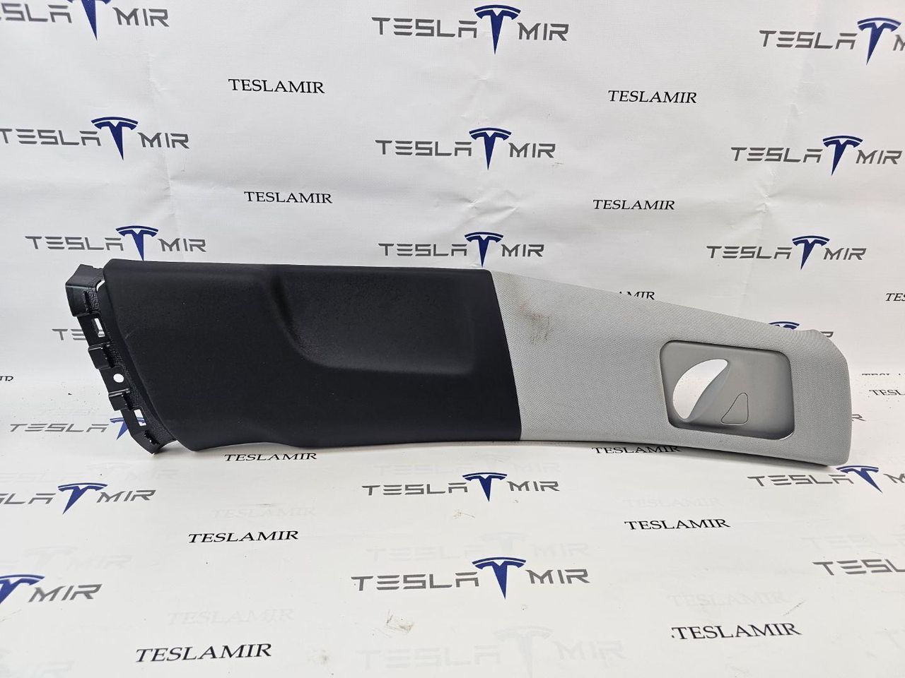 Накладка стойки B внутренняя Tesla Model 3 2 поколение 2024, 1733773-20, 1732300-24 - фото №1