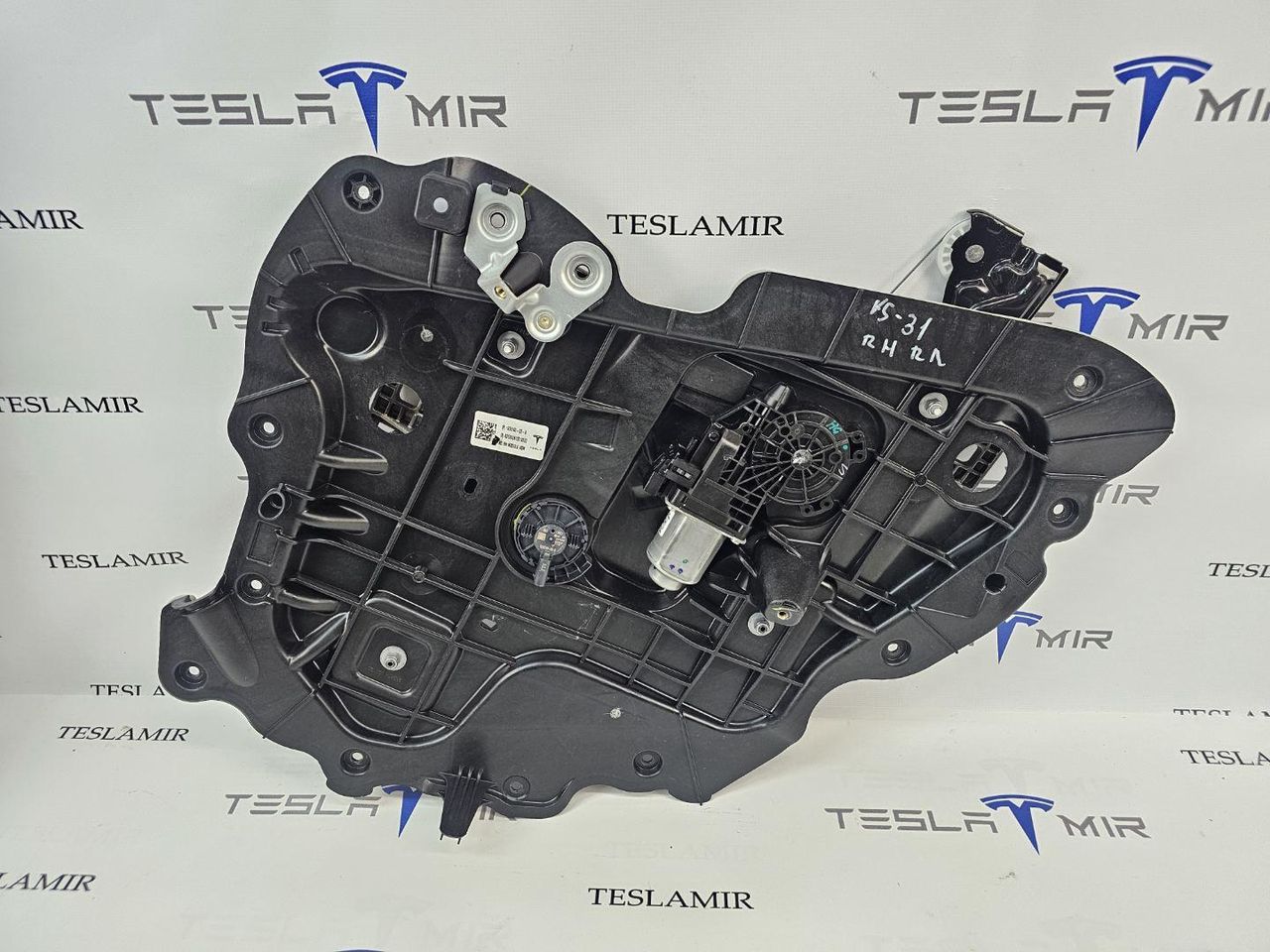 стеклоподъемник задний правый Tesla Model 3 2 поколение 2024, 1908140-00 - фото №1