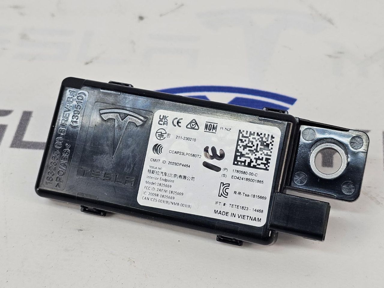 Антенна системы комфортного доступа Tesla Model 3 2 поколение 2024, 1780580-00 - фото №1