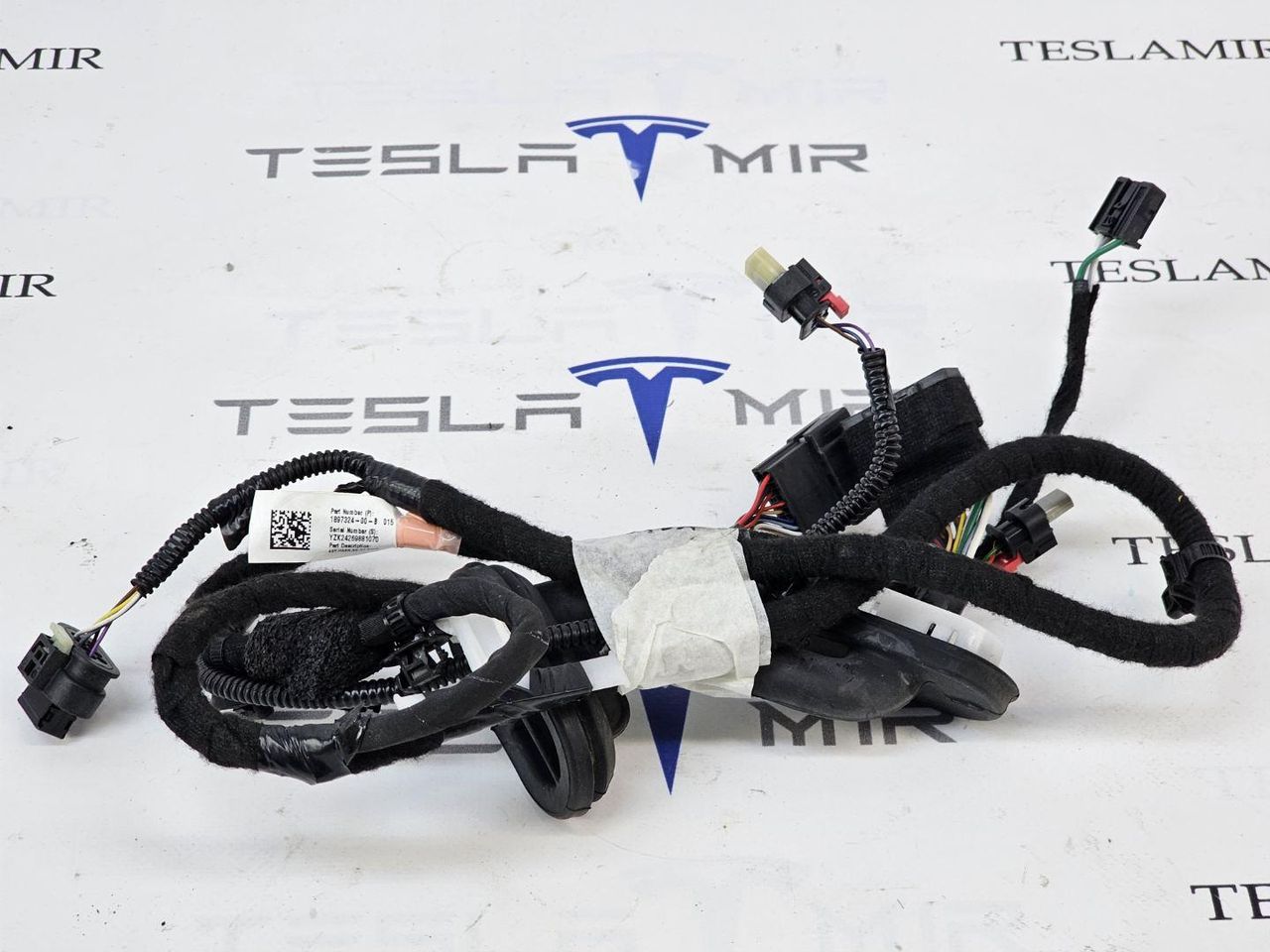 Электропроводка двери задняя правая Tesla Model 3 2 поколение 2024, 1897324-00 - фото №1