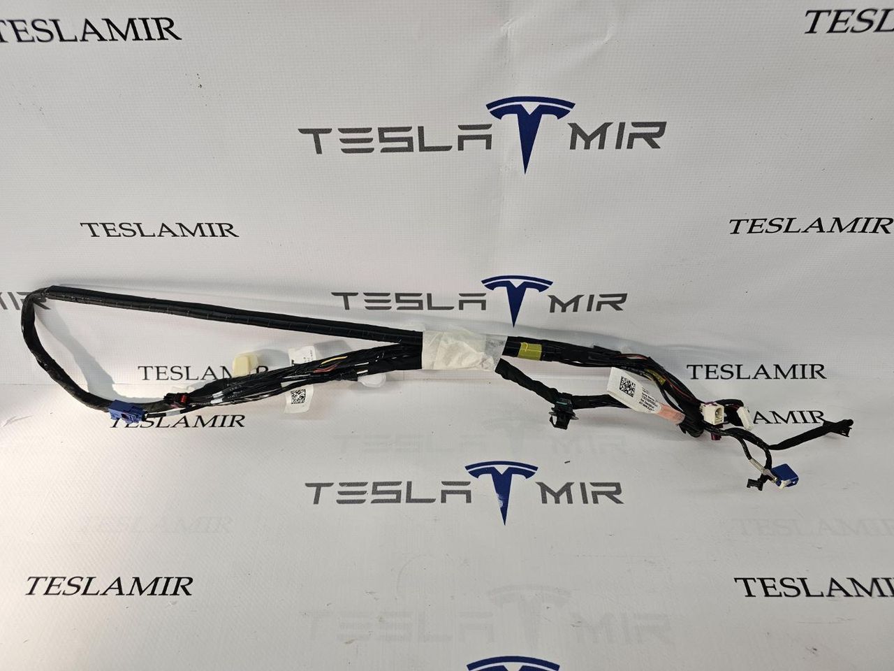 Электропроводка камеры и GPS модуля Tesla Model 3 2 поколение 2024, 1897317-00, 1762852-00, 1762853-00 - фото №1