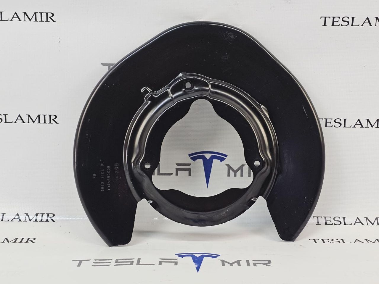 защитный кожух тормозного механизма Tesla Model 3 2 поколение 2024, 1344652-00 - фото №1