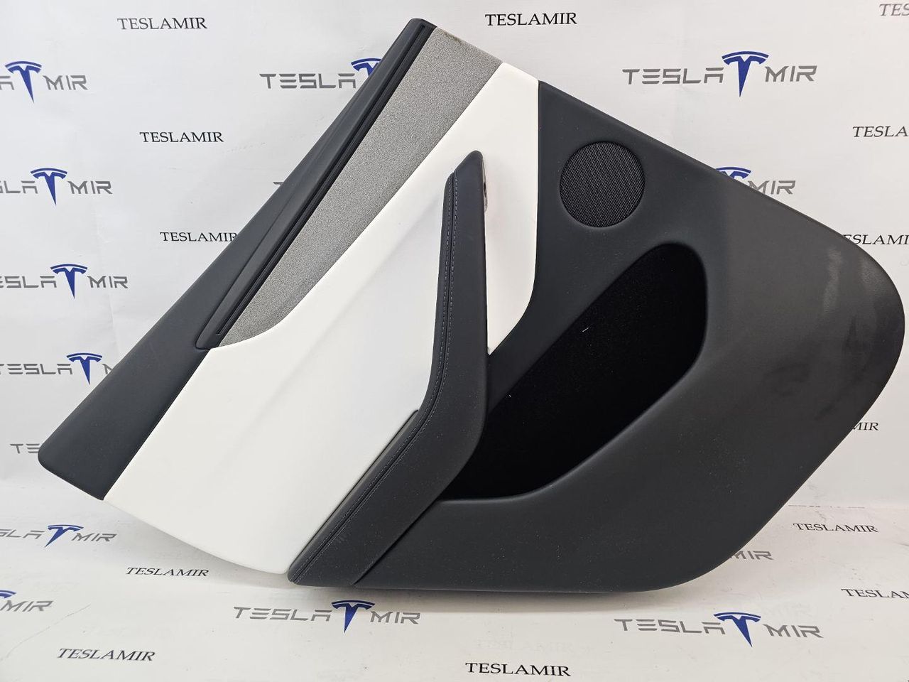 обшивка двери задняя левая Tesla Model Y 1 поколение 2025, 3642296-52 - фото №1