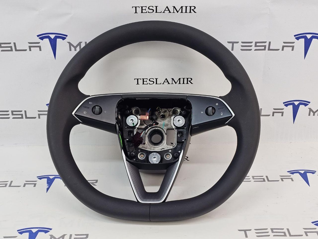 руль Tesla Model Y 1 поколение 2025, 2003660-00 - фото №1