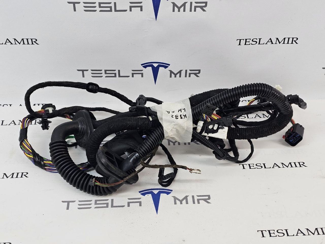 Электропроводка двери передняя левая Tesla Model Y 1 поколение 2025, 1933892-00 - фото №1