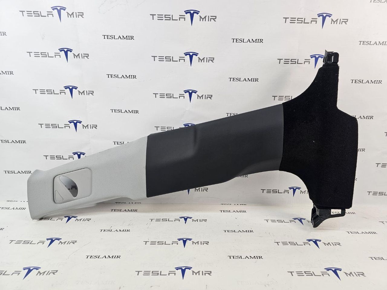 Накладка стойки B внутренняя Tesla Model Y 1 поколение 2025, 1940935-50, 1935481-50 - фото №1