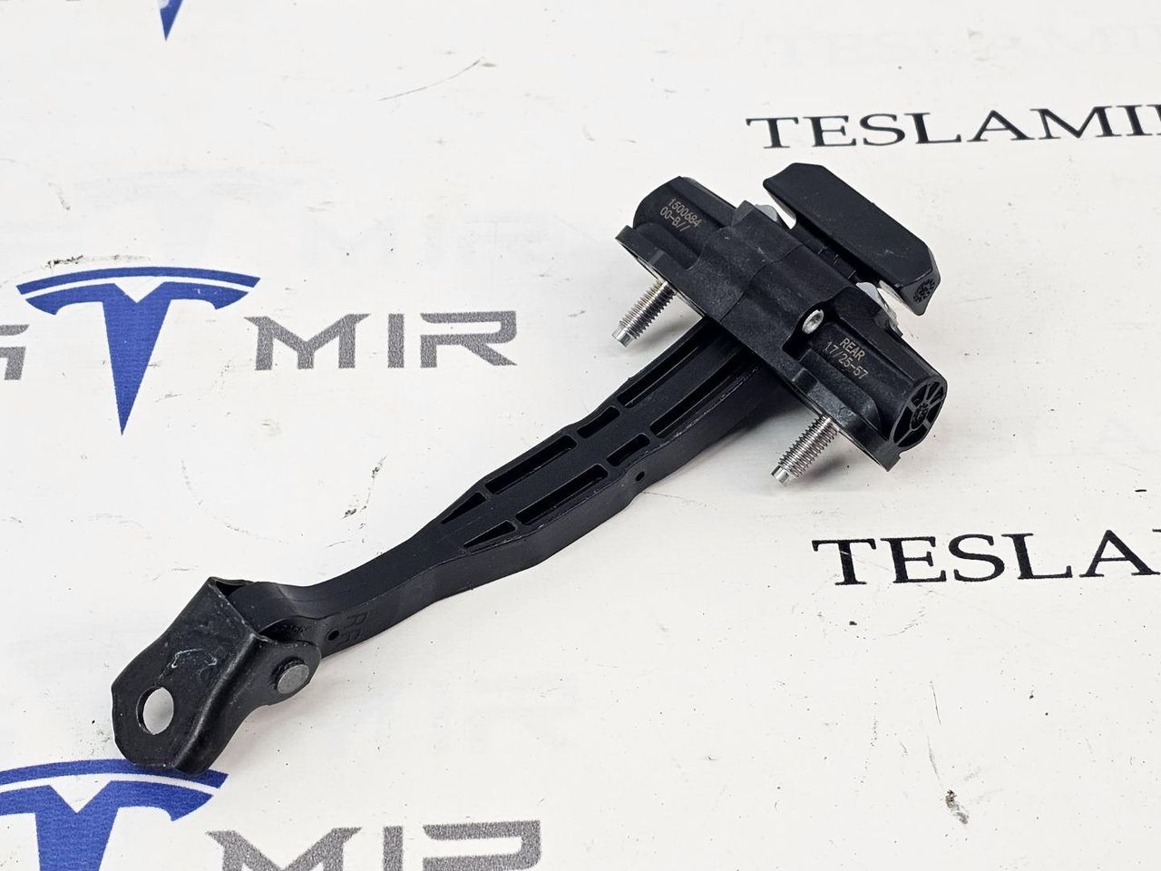 ограничитель открывания двери задней Tesla Model Y 1 поколение 2025, 1500684-00 - фото №1