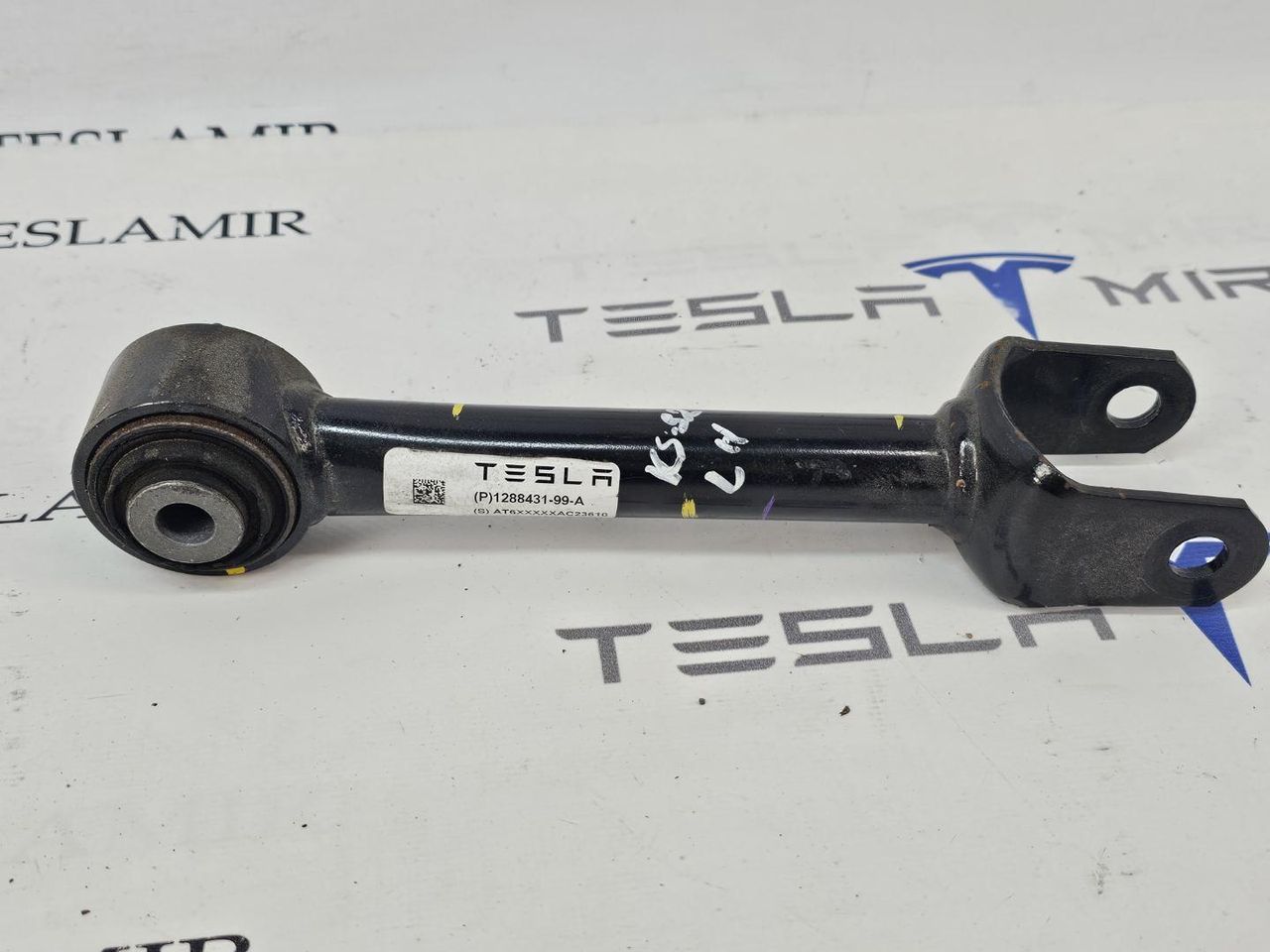Рычаг схождения задний поперечный Tesla Model Y 1 поколение 2025, 1288431-99 - фото №1