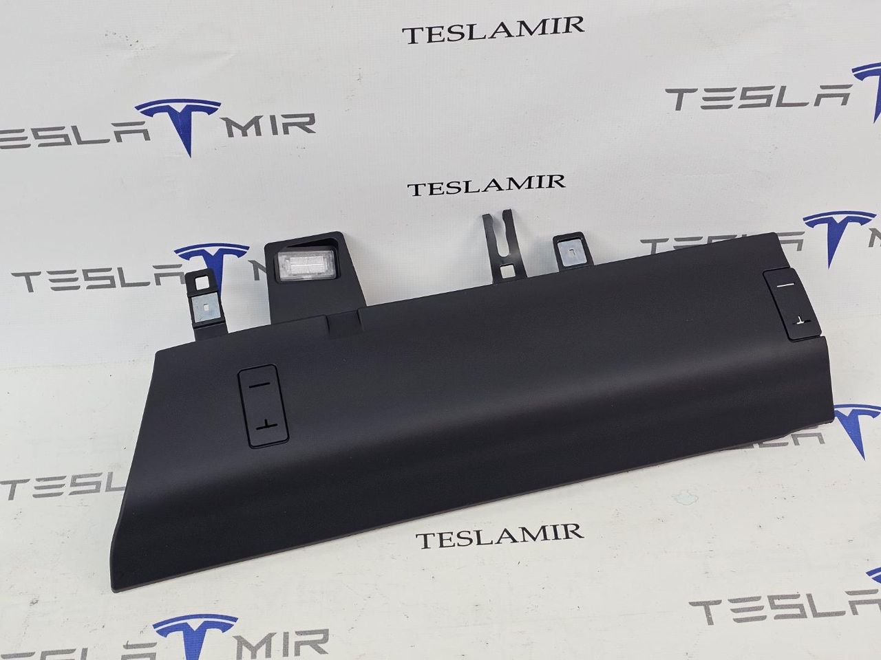 подушка безопасности коленная Tesla Model 3 2 поколение 2025, 1077826-00, 1774463-00, 1726685-00 - фото №1