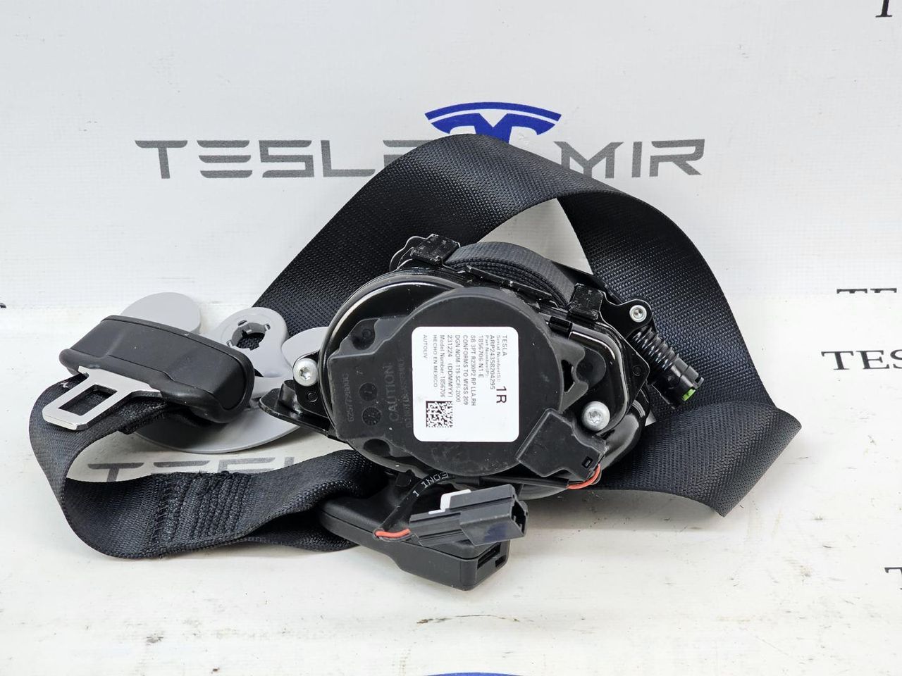 ремень безопасности Tesla Model 3 2 поколение 2025, 1856706-00, 1856706-N1 - фото №1