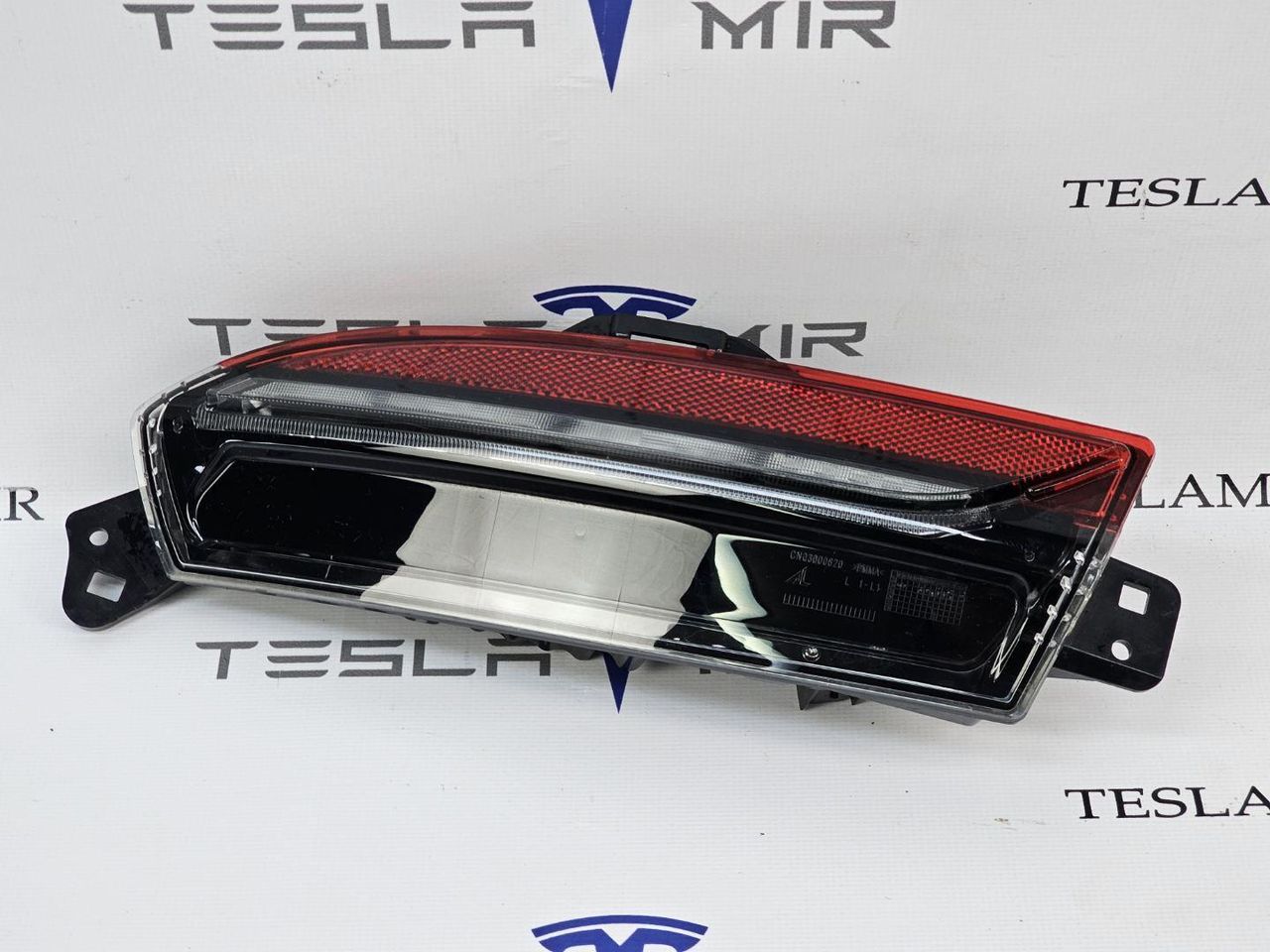 габаритный фонарь задний левый Tesla Model 3 2 поколение 2025, 1712513-00 - фото №1