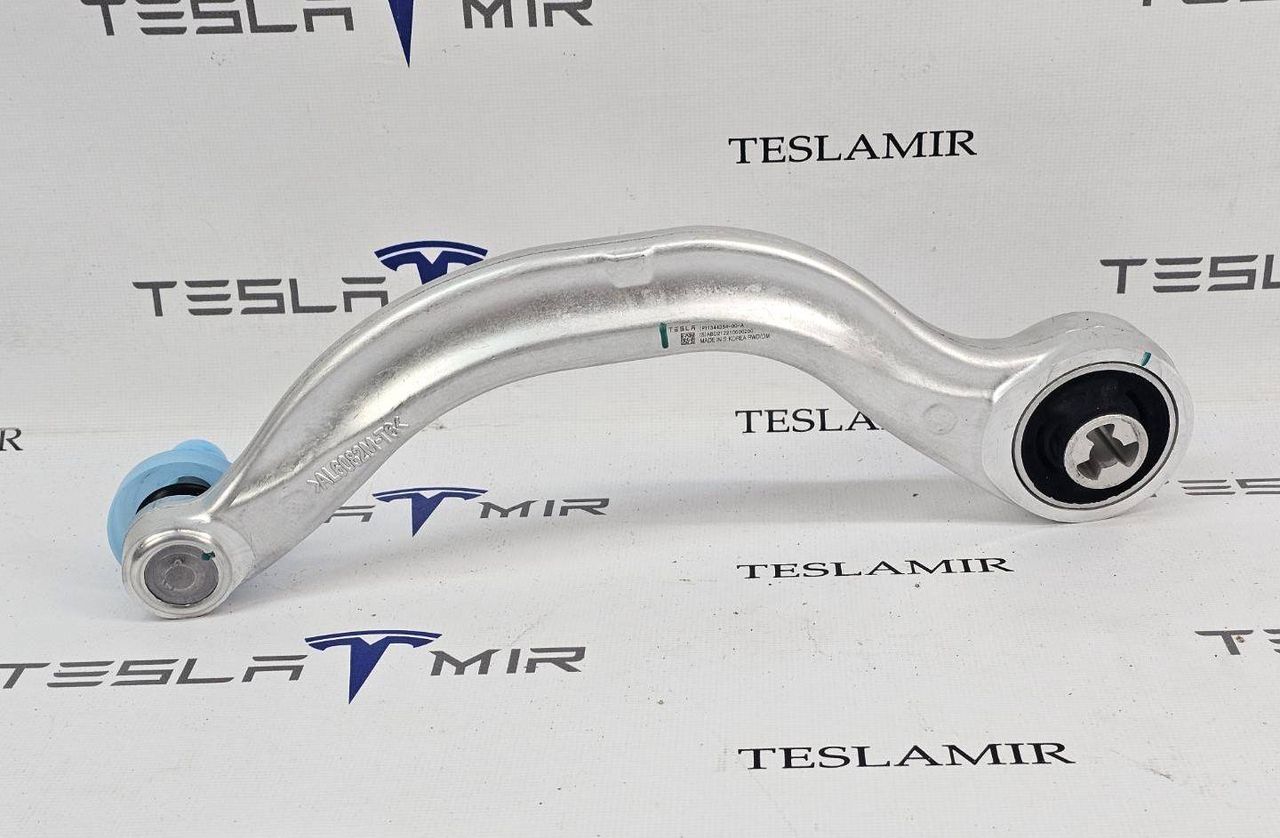 Рычаг передний продольный нижний (банан) левый Tesla Model 3 1 поколение 2022, 1044354-00 - фото №1