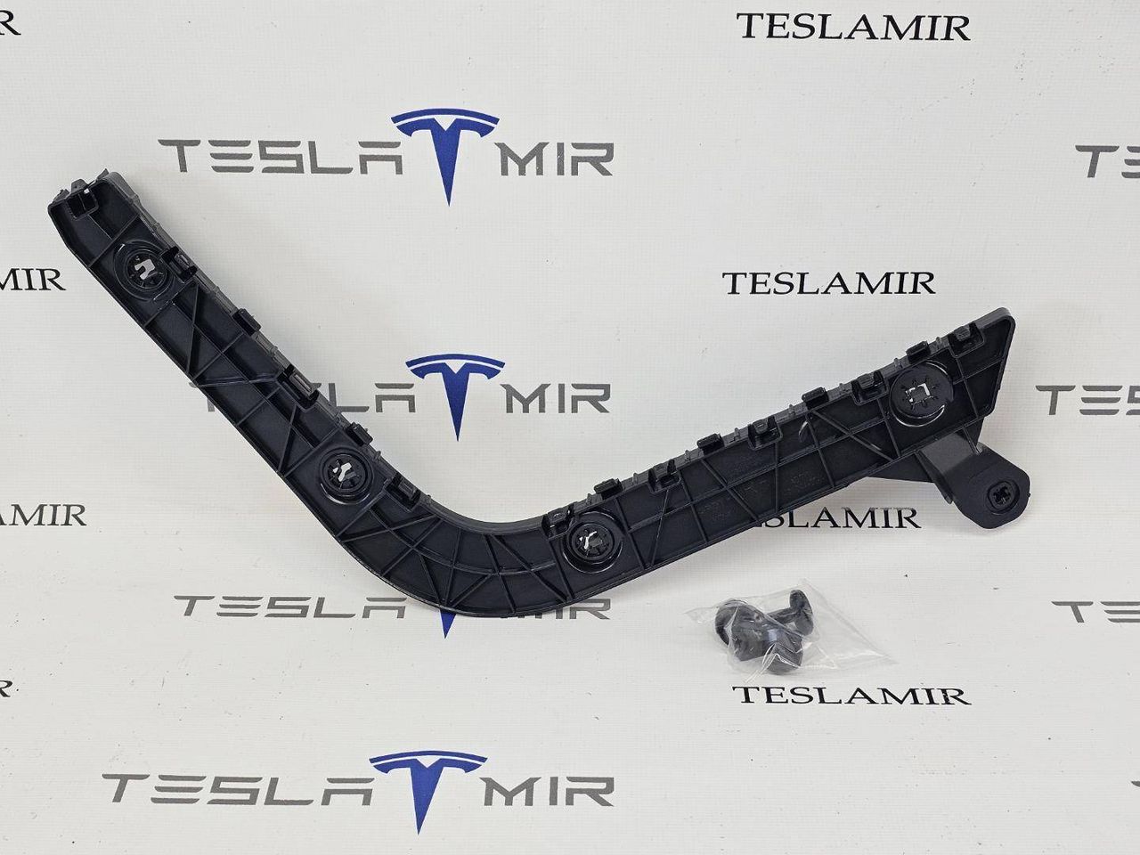 Крепление бампера заднего Tesla Model Y 1 поколение 2021, 1494044-00, 1494037-00 - фото №1