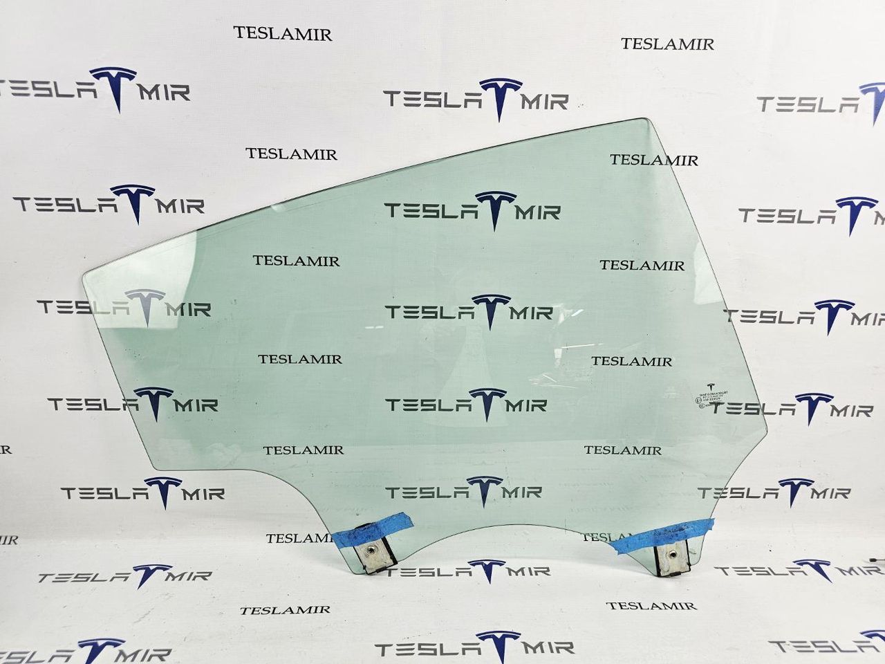 стекло двери задней правой Tesla Model 3 1 поколение 2023, 1077905-99, 43R-004529 - фото №1
