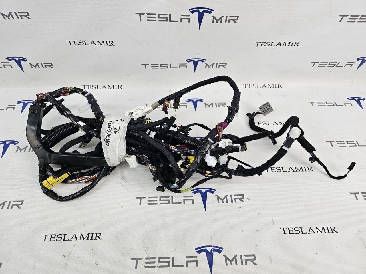 Электропроводка центральной панели Tesla Model 3 1 поколение 2023, 1547266-00, 1106984-00, 4067960-00, 2091281-00 - фото №1