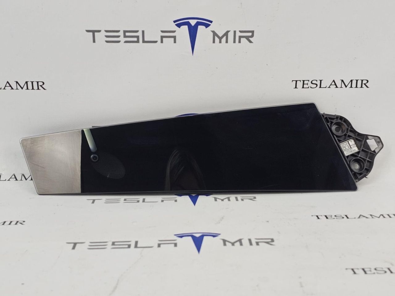 Накладка стойки B наружная + камера левая Tesla Model 3 1 поколение 2023, 1109253-00, 1100437-00, 1092978-00, 1100087-00, 1089773-00 - фото №1