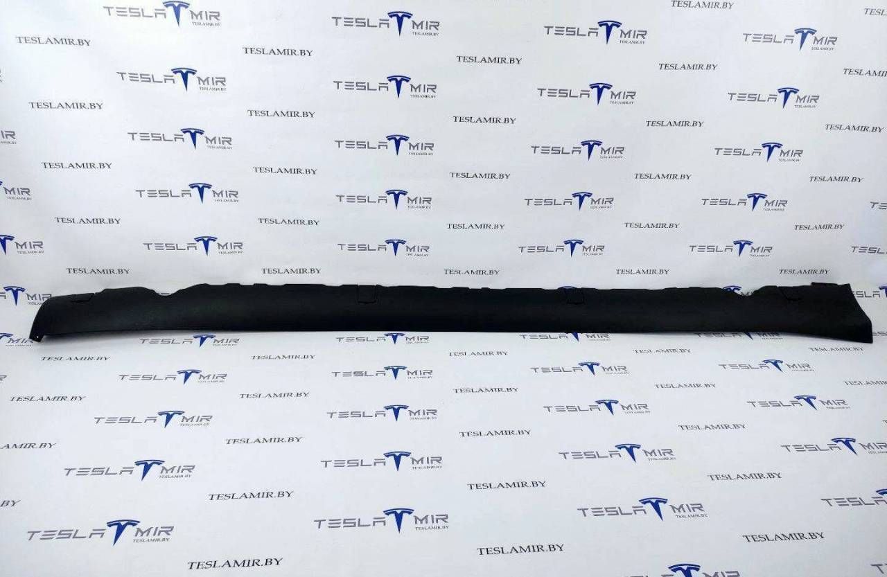 накладка на порог Tesla Model 3 1 поколение 2021, 1089831-00, 1089829-00 - фото №1
