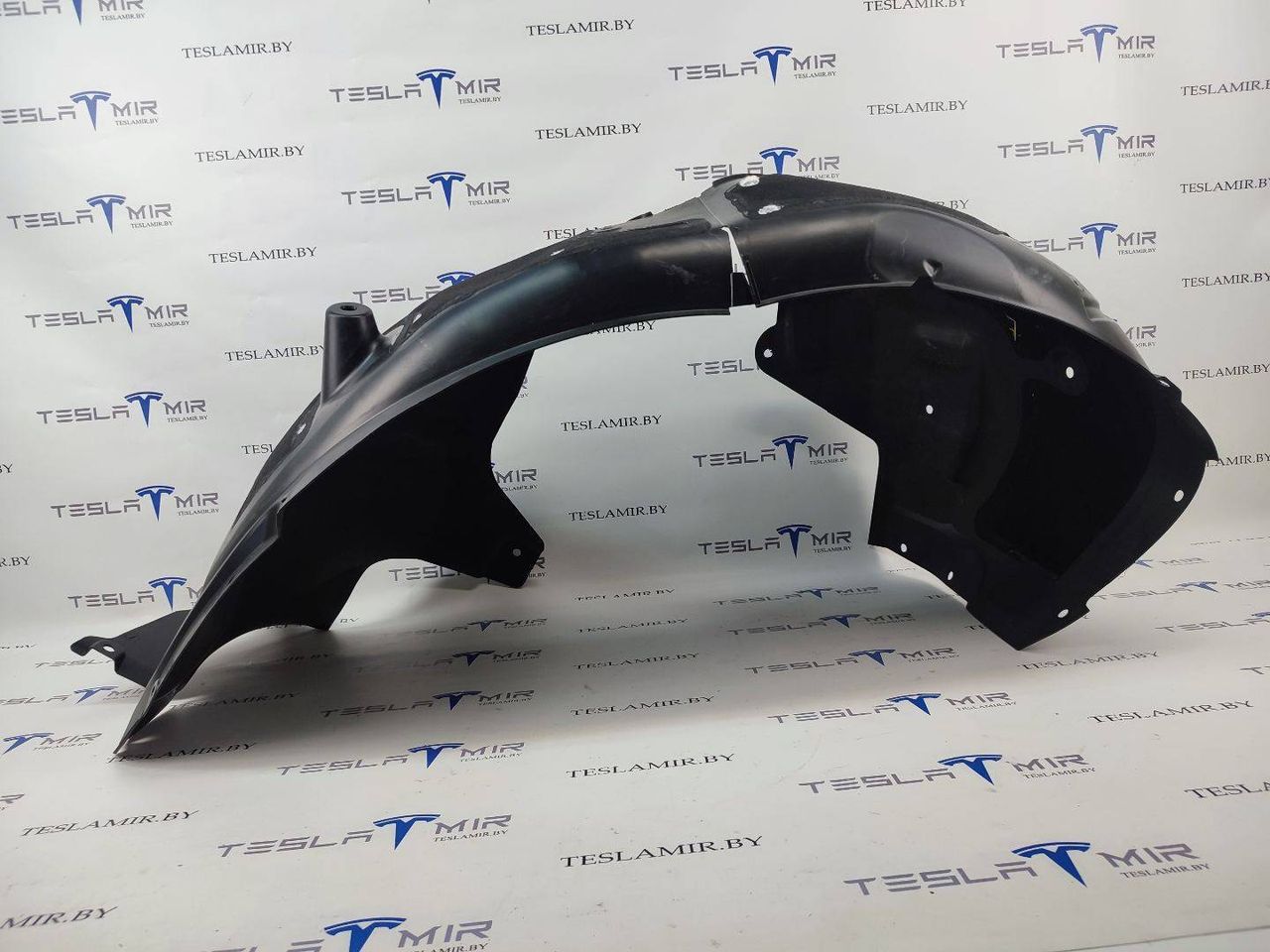 Подкрылок (защита колесных арок) передний правый Tesla Model 3 1 поколение 2020, 1081582-00 - фото №1