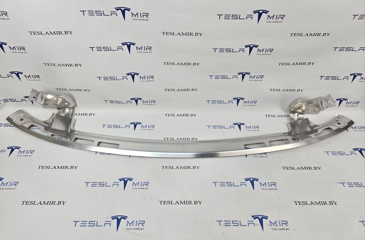 усилитель бампера переднего Tesla Model Y 1 поколение 2021, 1505433-00, 1505479-00, 1505478-00 - фото №1