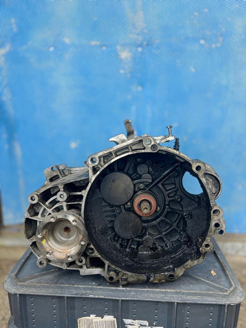 КПП механическая (МКПП) Volkswagen Golf 5 поколение 2007, 2.0 л., BMM, дизель, МКПП, KDN