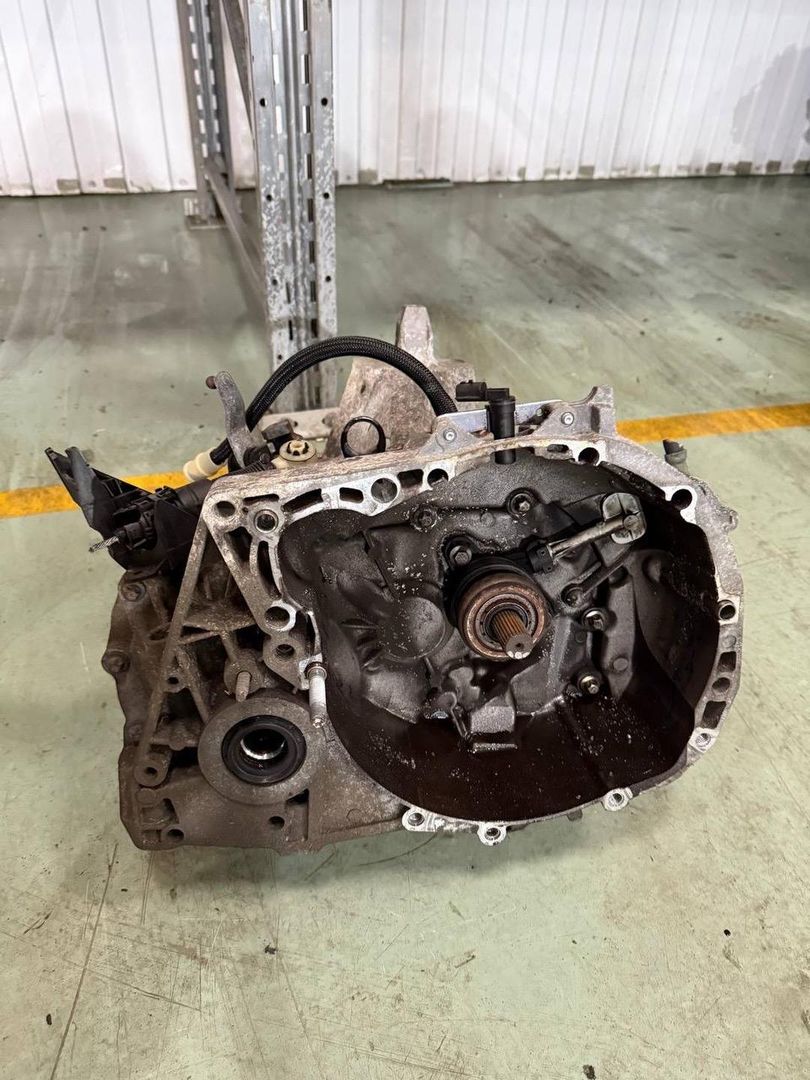 КПП механическая (МКПП) Renault Megane 3 поколение 2011, 1.6 л., K4M 838, бензин, МКПП, JH3183, JH5342