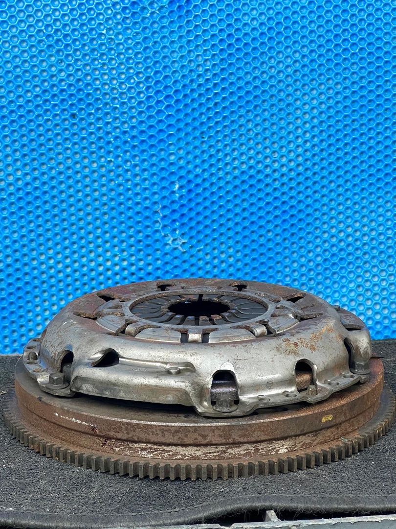 маховик Ford Focus 2 поколение 2007, 1.6 л., HXDA, бензин, МКПП, 322041410, 122039210